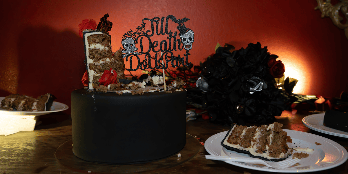 Why Gothic Weddings Are Better Than Traditional Weddings